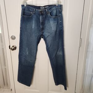 Signature by Levi Strauss Men's Medium Wash Denim Jeans‎  Size 38x32